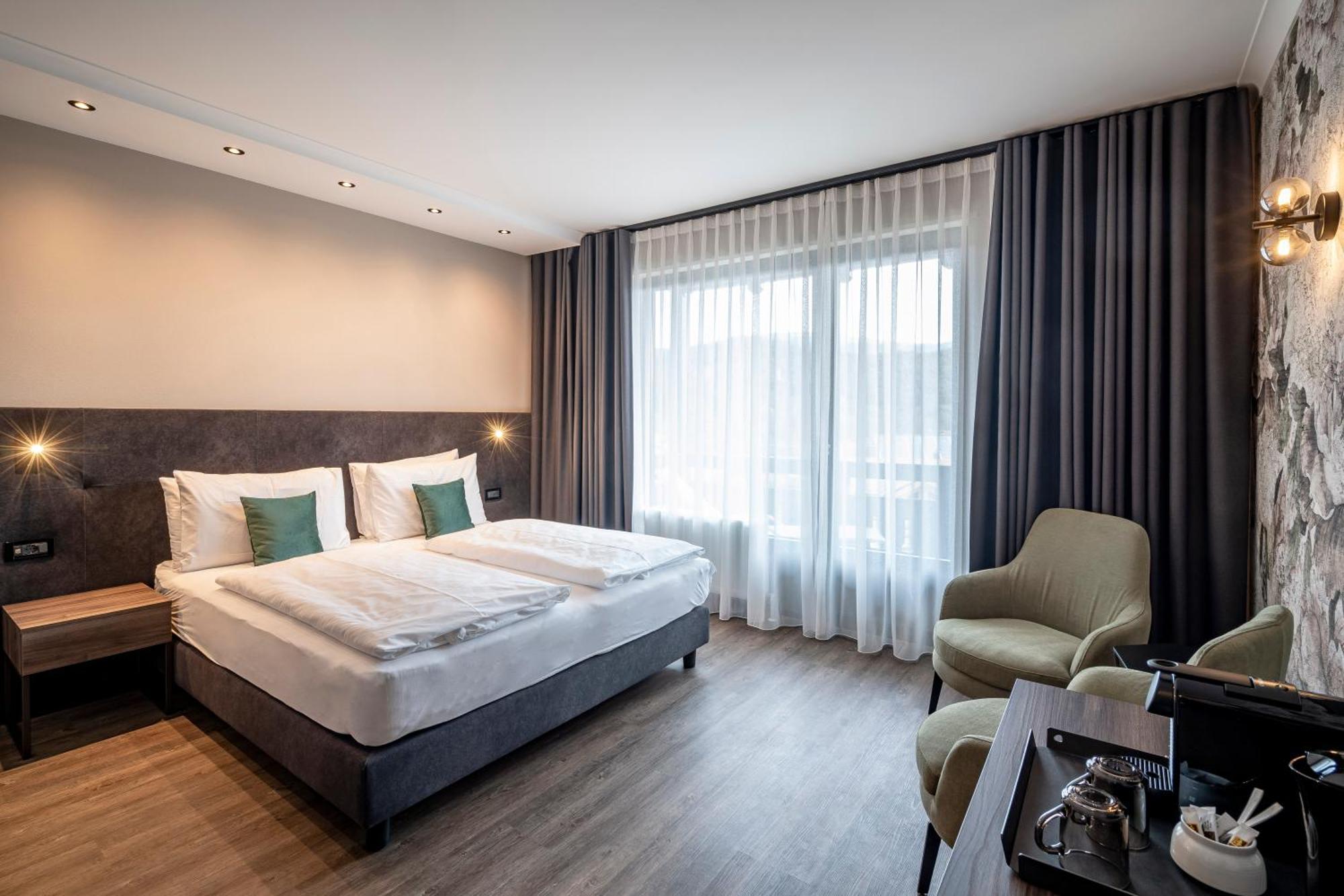Tirolensis Hotell Tesimo Eksteriør bilde