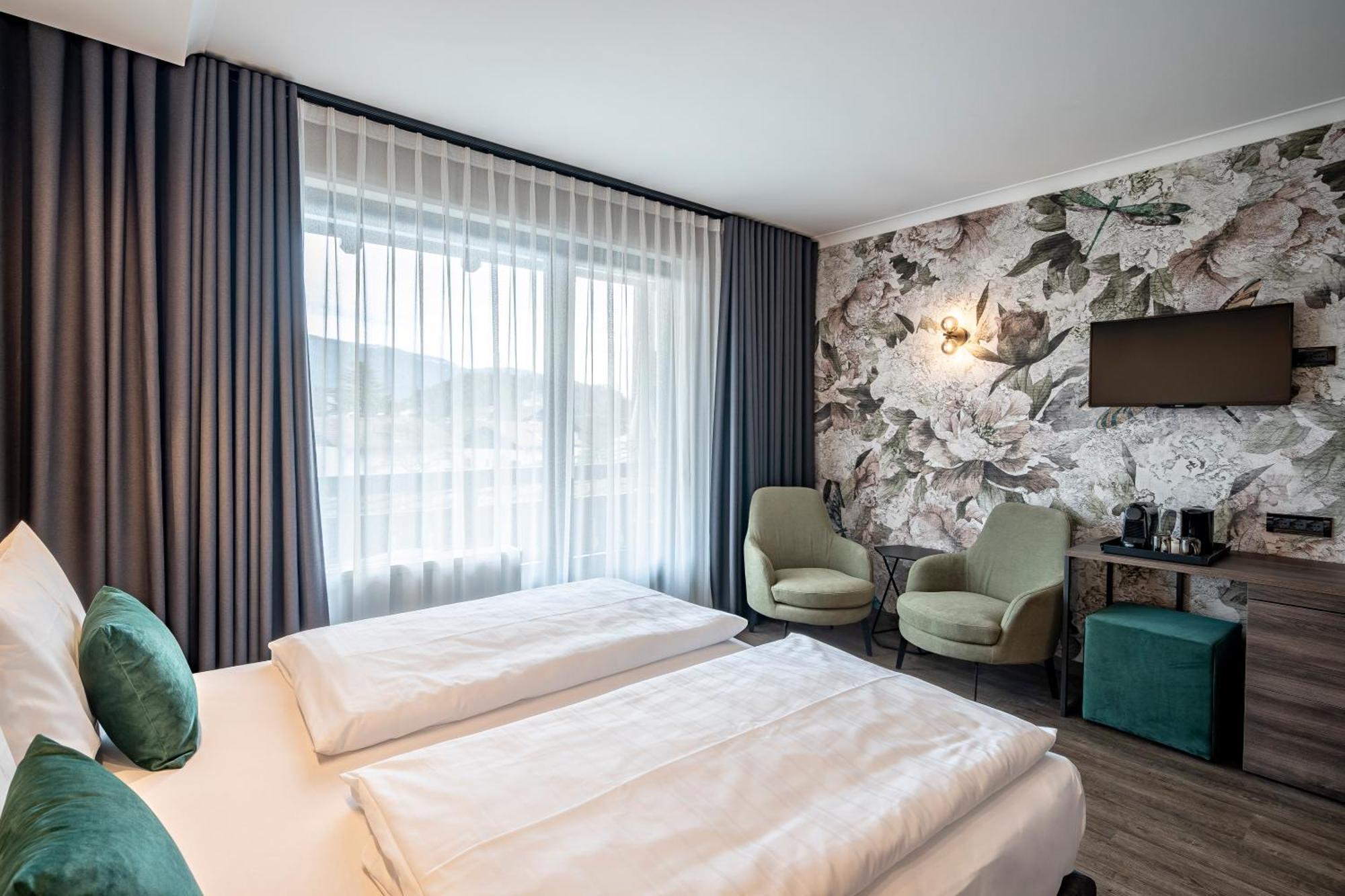 Tirolensis Hotell Tesimo Eksteriør bilde